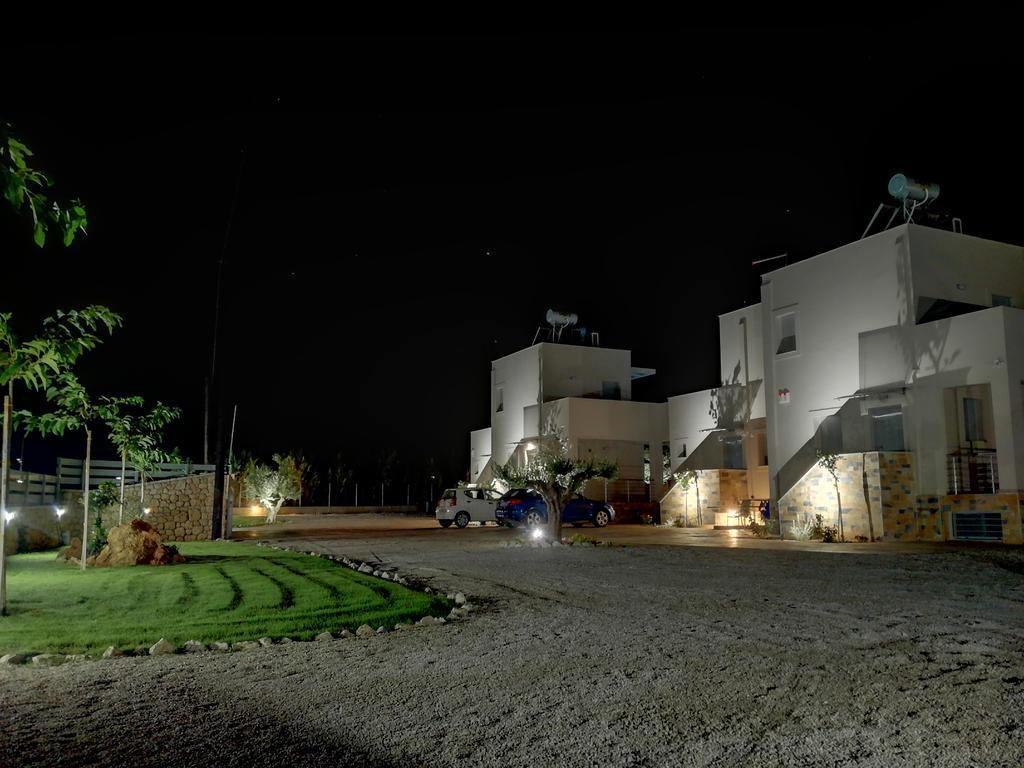Edem Suites Marathopoli Exterior foto